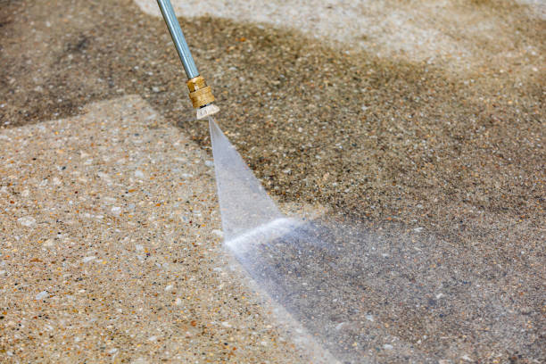 Best Driveway Pressure Washing  in Mattoon, IL